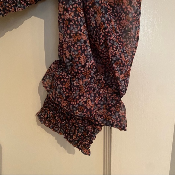 New NWT 1. State long sleeve semi sheer floral shirred blouse top black pink L - Picture 3 of 12